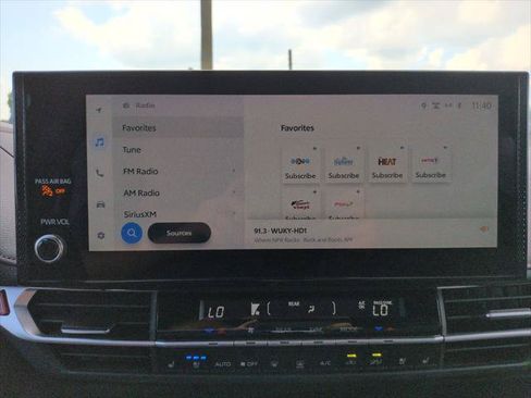 Certified 2025 Toyota Sienna Limited AWD/4WD image 19