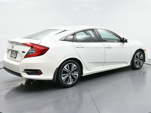 Used 2017 Honda Civic EX-T image 7