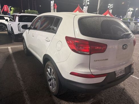 Used 2015 Kia Sportage LX AWD/4WD image 9