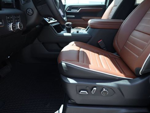 New 2026 GMC Sierra 1500 Denali Ultimate AWD/4WD image 11