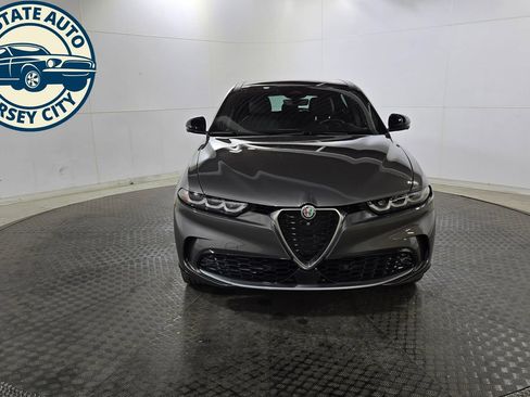 Used 2024 Alfa Romeo Tonale Ti w/ Active Assist Package AWD/4WD image 2