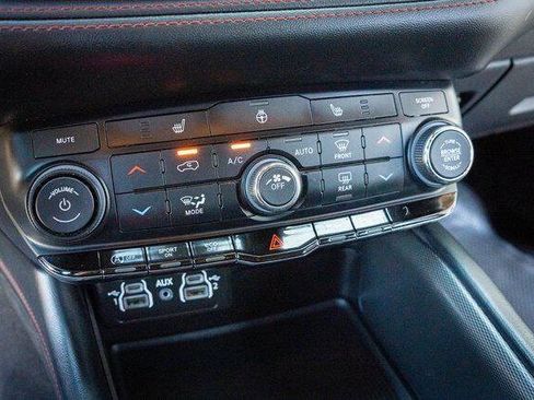 Used 2024 Dodge Durango GT AWD/4WD image 22
