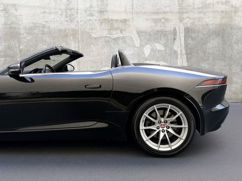 Used 2020 Jaguar F-TYPE image 10
