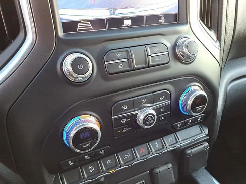 Used 2020 GMC Sierra 1500 AT4 image 32