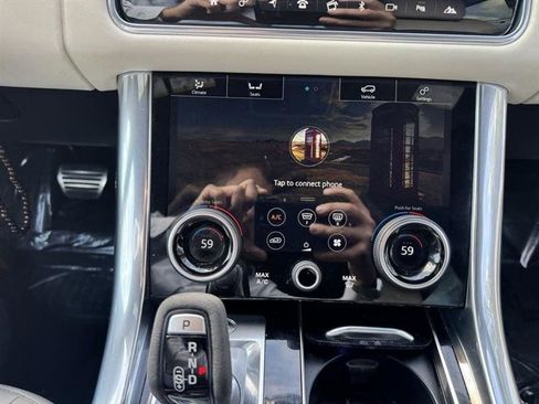 Used 2020 Land Rover Range Rover Sport HST image 30