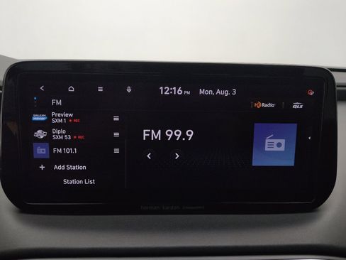 Used 2023 Hyundai Santa Fe SEL Premium AWD/4WD image 25
