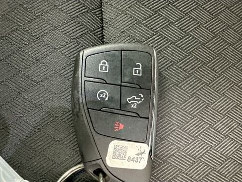 Used 2024 Chevrolet Silverado 1500 LT image 15