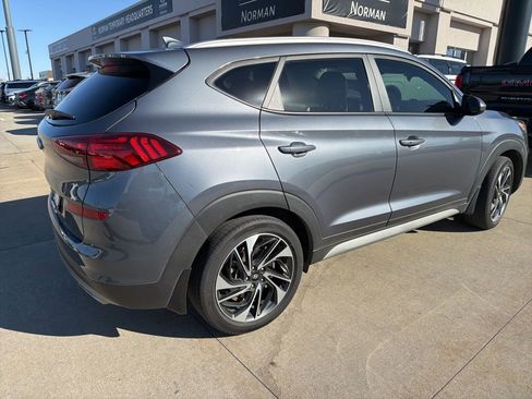 Used 2021 Hyundai Tucson Sport FWD image 3