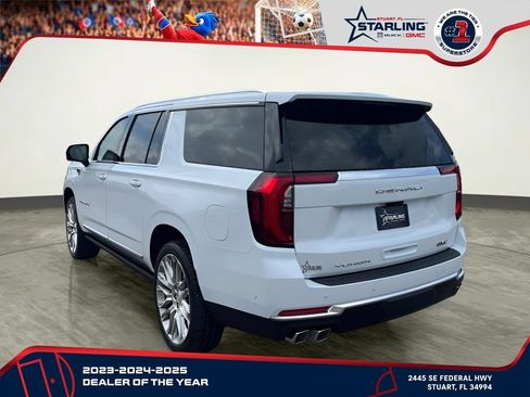 New 2026 GMC Yukon XL Denali w/ Denali Reserve Package AWD/4WD image 3