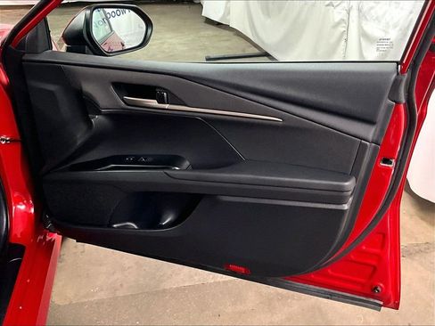 Used 2025 Toyota Camry LE FWD image 12