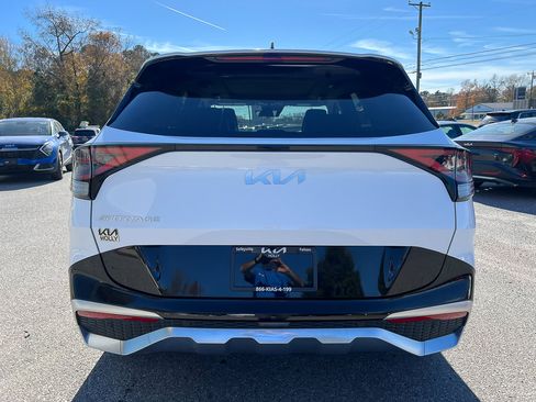 Used 2023 Kia Sportage SX image 5