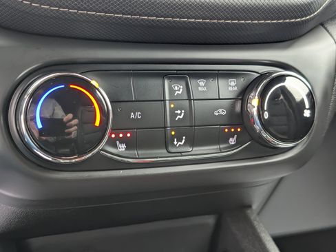 Used 2023 Chevrolet TrailBlazer ACTIV image 20