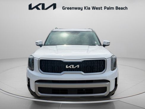 Certified 2024 Kia Telluride EX FWD image 2
