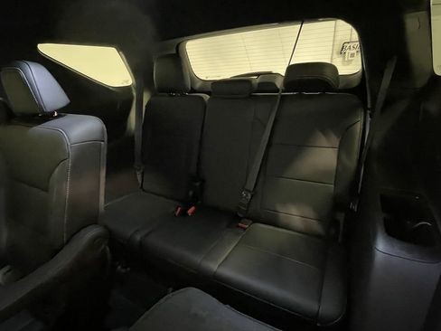 Used 2026 Chevrolet Traverse LT AWD/4WD image 19