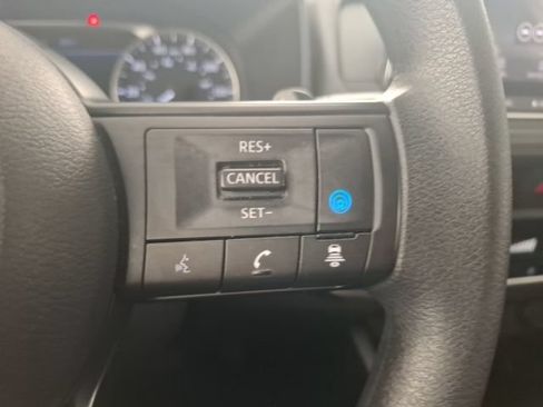 Used 2024 Nissan Rogue SV FWD image 19
