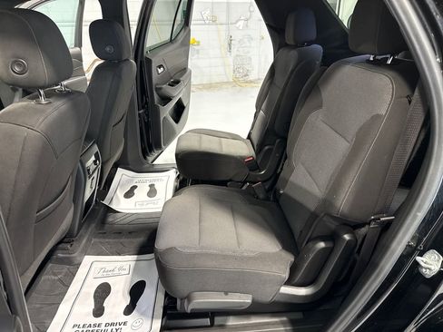 Used 2022 Chevrolet Traverse LT AWD/4WD image 38