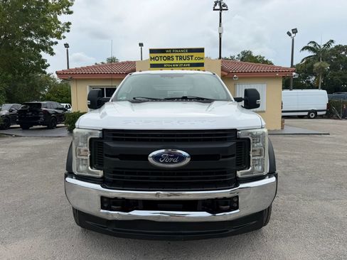 Used 2017 Ford F550 4x4 Crew Cab Super Duty image 8