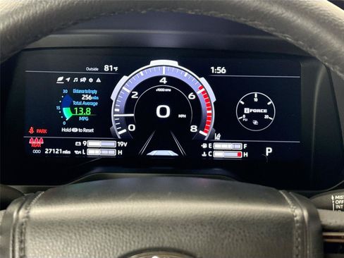 Used 2024 Toyota Tundra Limited AWD/4WD image 21