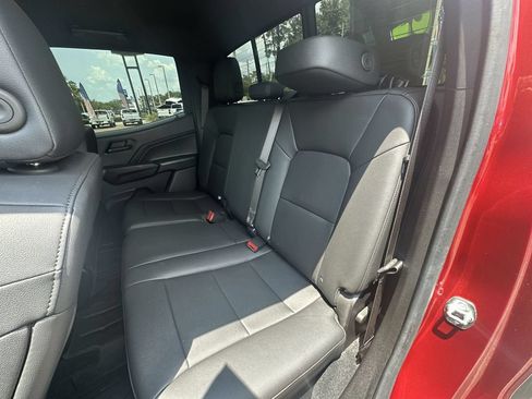 Used 2025 Chevrolet Colorado Trail Boss AWD/4WD image 26