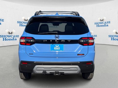 Used 2025 Honda Pilot TrailSport image 7