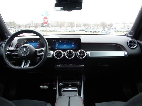 Certified 2024 Mercedes-Benz GLB 250 image 19