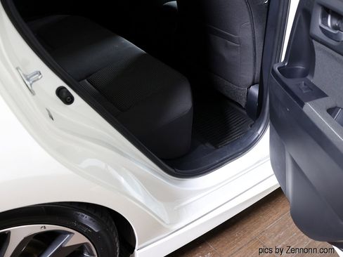 Used 2017 Toyota Corolla iM image 26