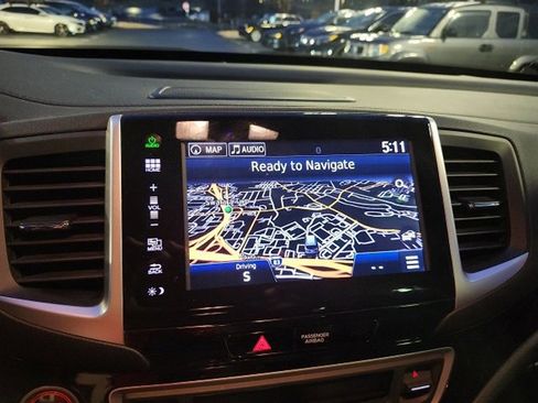 Used 2016 Honda Pilot Touring image 19