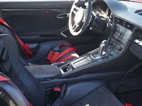 Used 2018 Porsche 911 GT3 RWD image 22