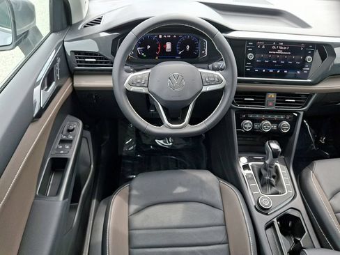 Used 2022 Volkswagen Taos SEL AWD/4WD image 11