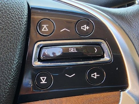 Used 2016 Cadillac Escalade ESV Luxury AWD/4WD image 10
