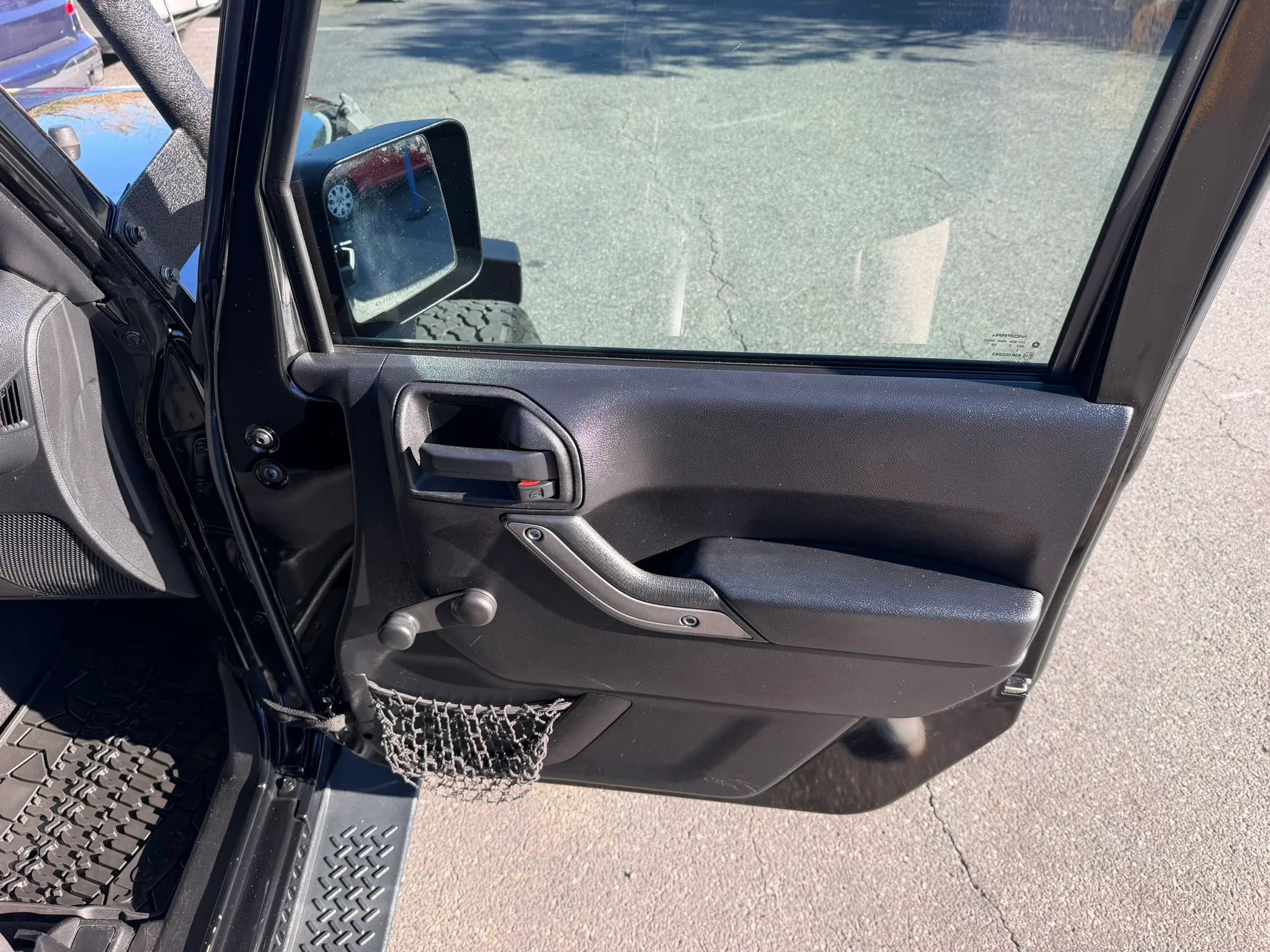 Used 2014 Jeep Wrangler Sport w/ Connectivity Group AWD/4WD image 28