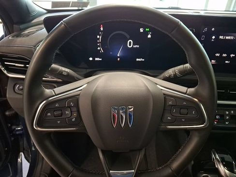 Used 2024 Buick Envista Sport Touring w/ Convenience I Package FWD image 19