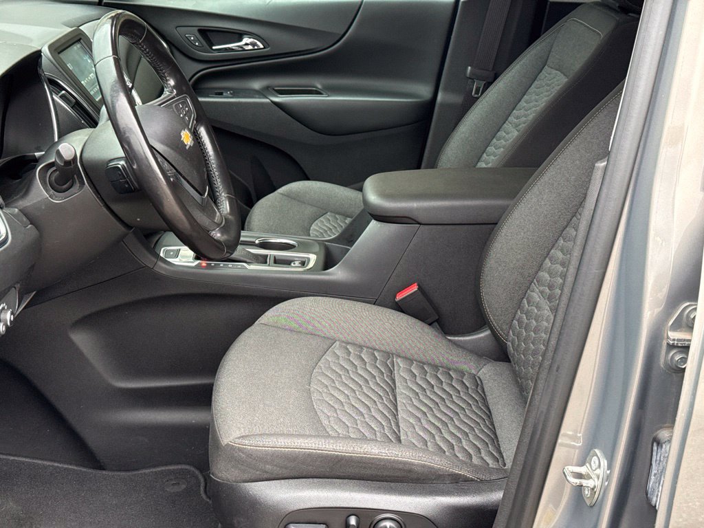 Used 2018 Chevrolet Equinox LT FWD image 15