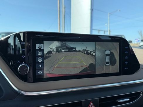 Used 2020 Hyundai Sonata Limited image 16