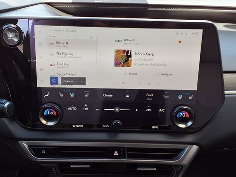 Used 2023 Lexus RX 350 FWD image 9