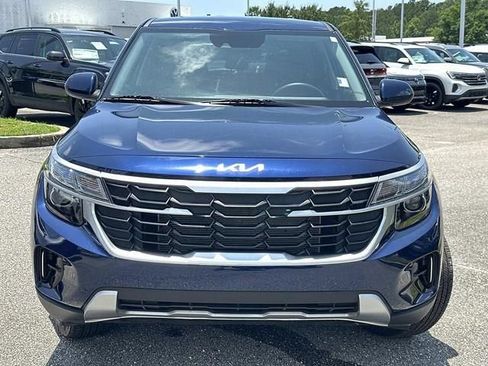 Used 2026 Kia Seltos LX FWD image 2