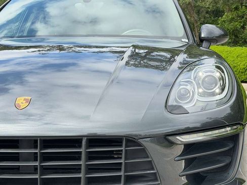 Certified 2017 Porsche Macan AWD/4WD image 26