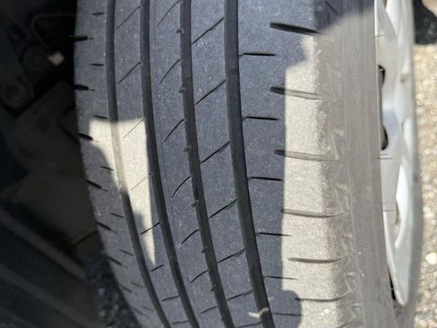 Used 2014 MAZDA MAZDA3 i Sport image 28