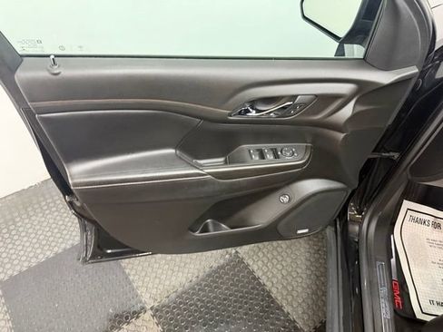 Used 2019 GMC Acadia SLT AWD/4WD image 22