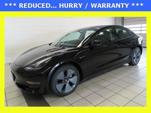 Used 2021 Tesla Model 3 Standard Range Plus image 1