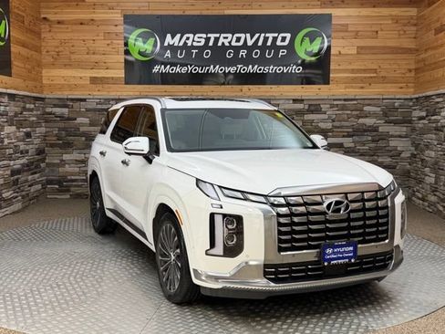 Used 2023 Hyundai Palisade Calligraphy AWD/4WD image 2
