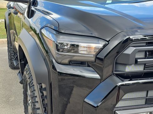 New 2026 Toyota 4Runner SR5 AWD/4WD image 26