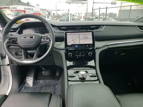 Used 2023 Jeep Grand Cherokee Overland w/ Luxury Tech Group IV image 12