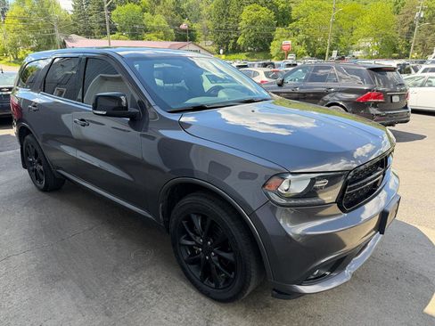 Used 2018 Dodge Durango GT w/ Blacktop Package AWD/4WD image 3