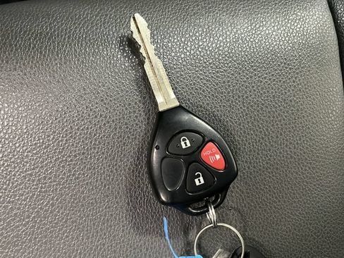 Used 2019 Toyota 4Runner SR5 Premium AWD/4WD image 40