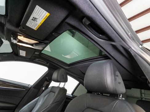 Used 2019 BMW 530i xDrive w/ Convenience Package image 14