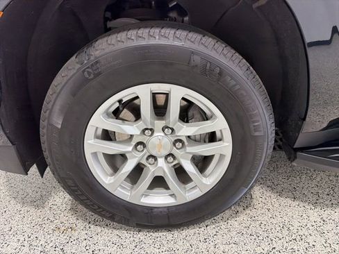 Used 2023 Chevrolet Tahoe LT AWD/4WD image 34