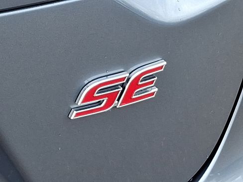 Used 2024 Toyota Corolla SE image 30