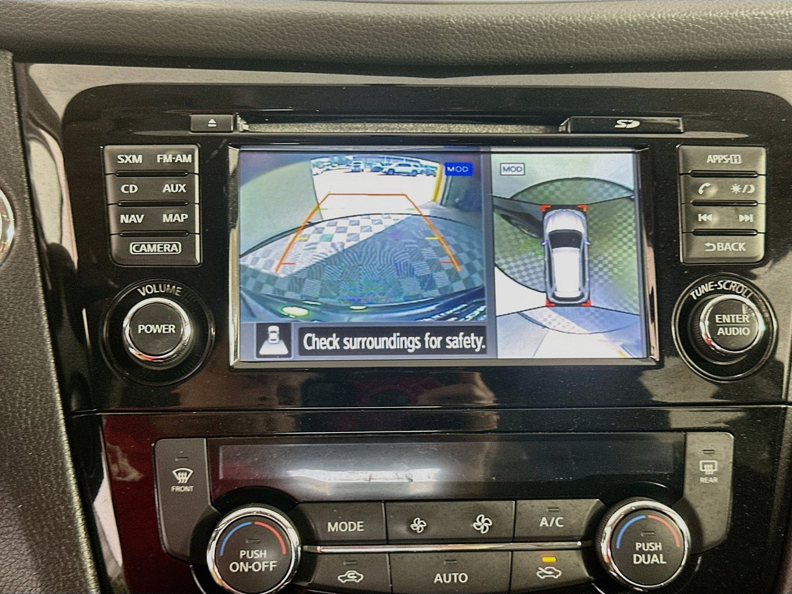 Used 2016 Nissan Rogue SL w/ SL Premium Package AWD/4WD image 14