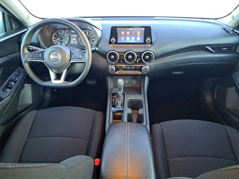 Certified 2023 Nissan Sentra S image 9